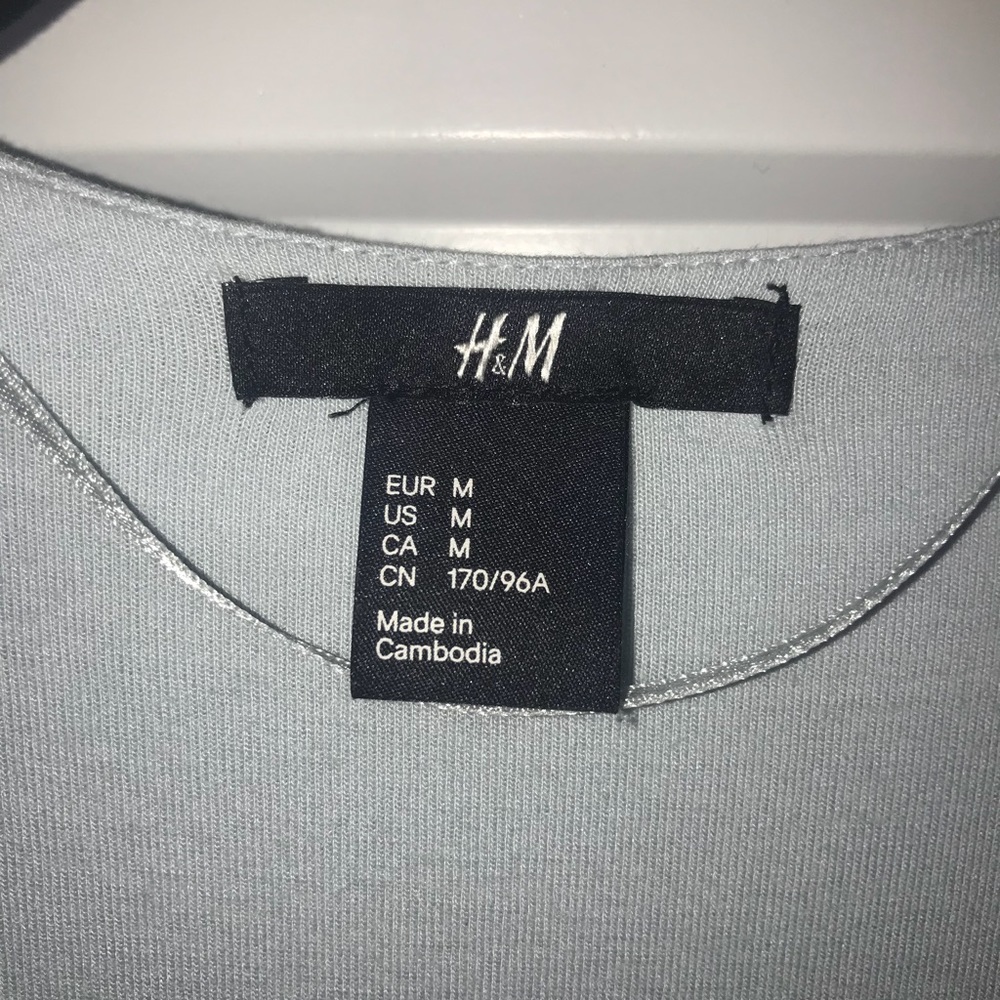 Cardigan - Picture 2 of 3